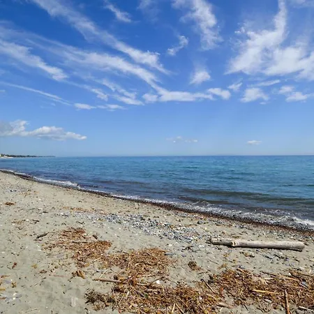 1 Bedroom Amazing In Apartamento Moriani Plage